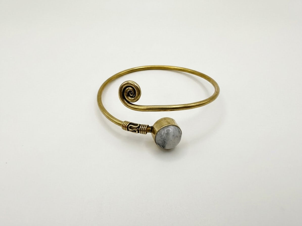 Minimalist Brass Swirl Arm Cuff Bangle (Grey Quartz / Howlite Gemstone)