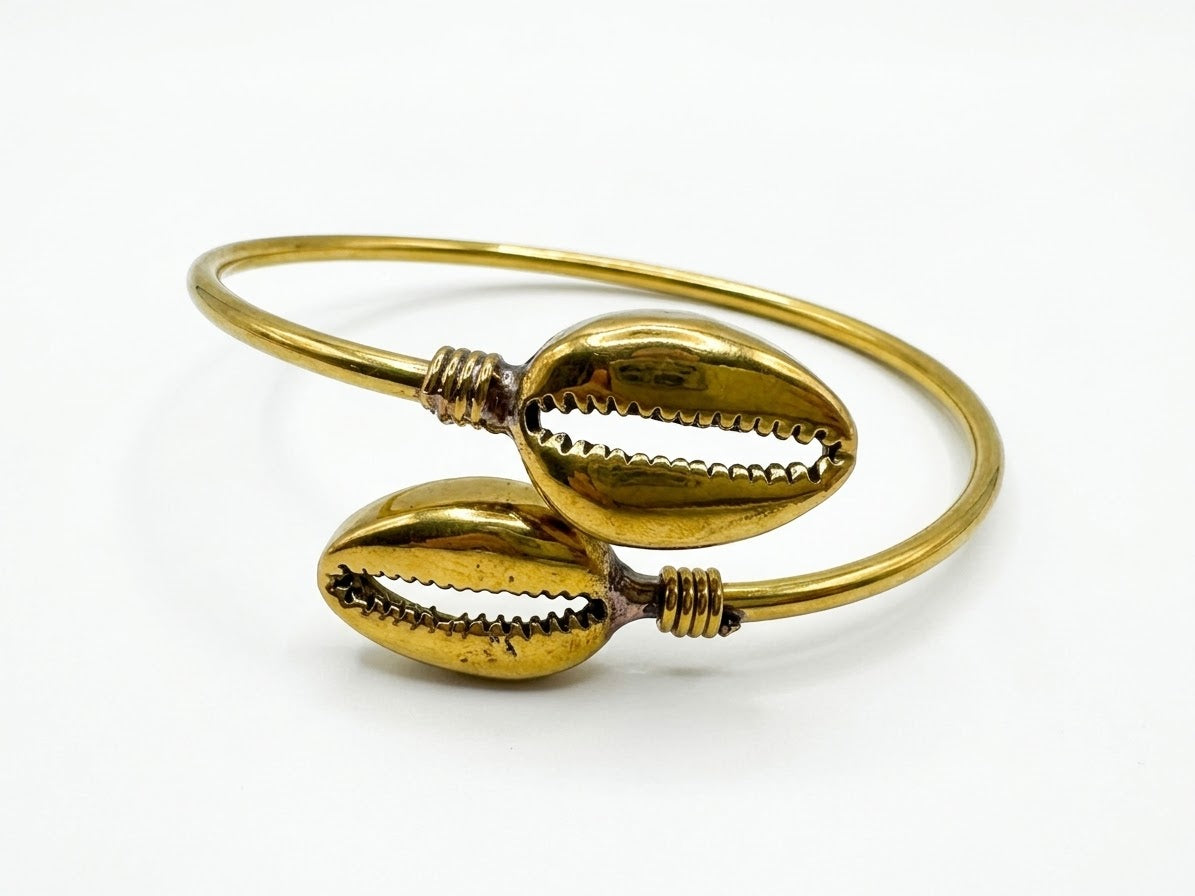 Vintage Brass Dual Cowrie Shell Open Cuff Bangle&nbsp;&nbsp;